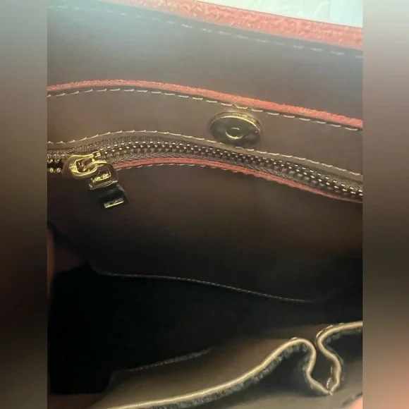 NWOTS Leather Tote Bag NWOTS - Picture 15 of 16